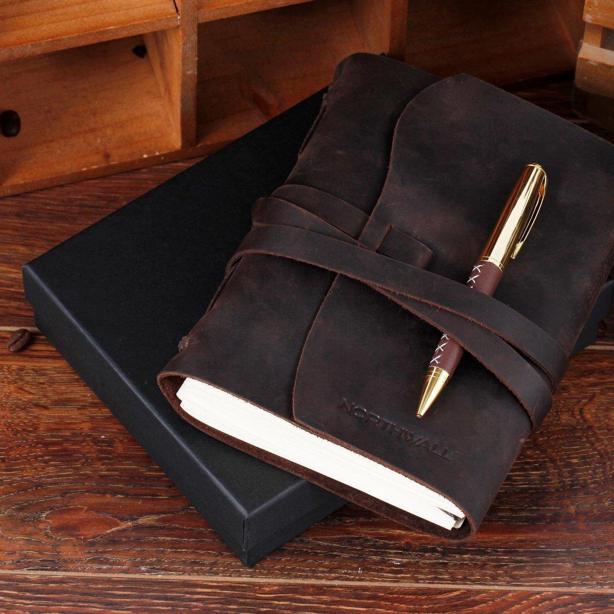 Journal Notebook - Notitieboek - 100% Leer - 100 grams papier - 240 Blanco Pagina's (120 vellen) - Prachtig Schetsboek in Cadeau Verpakking