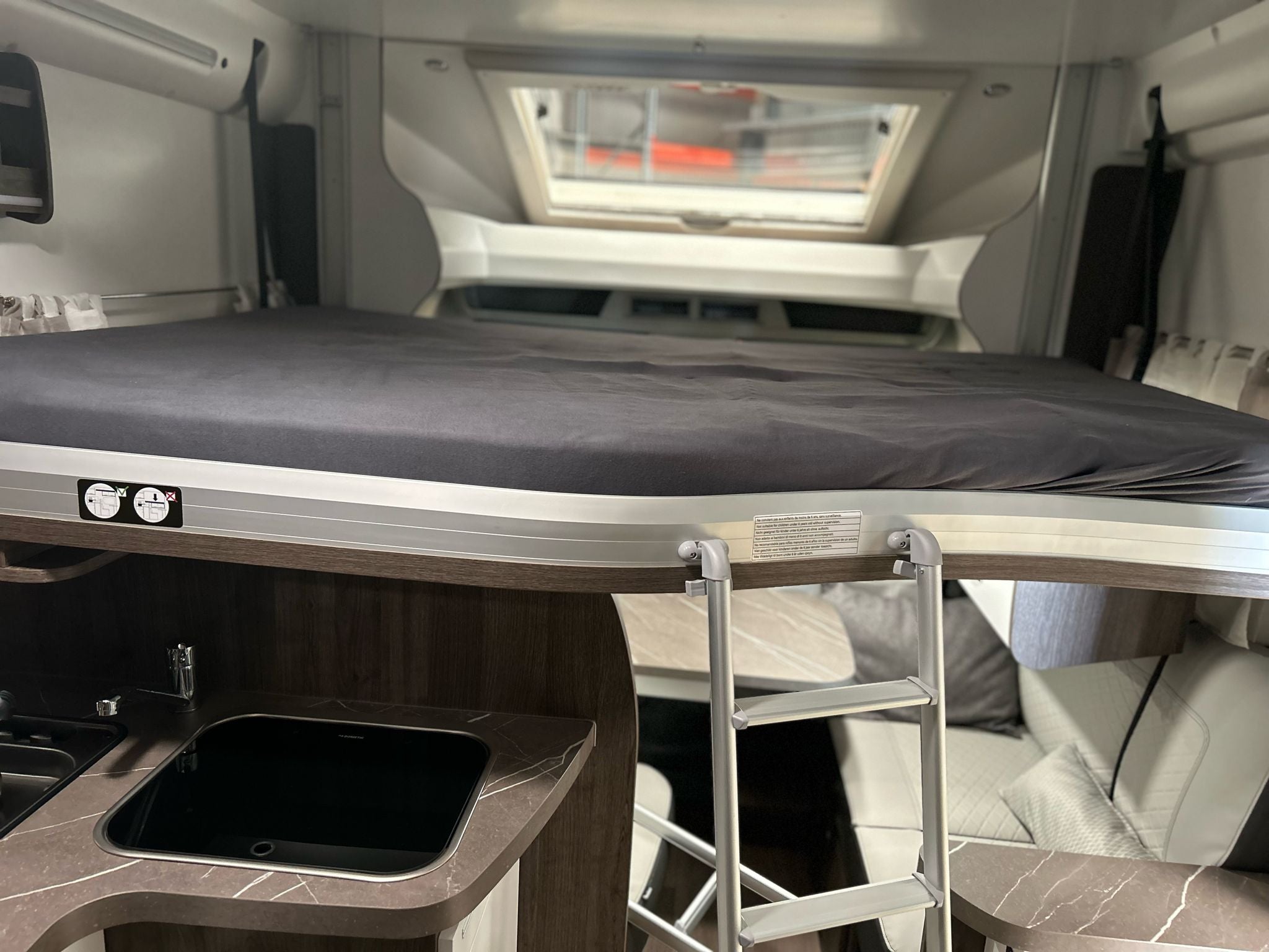 Verhuur - Mobilhome voor 4 personen - automaat - full option