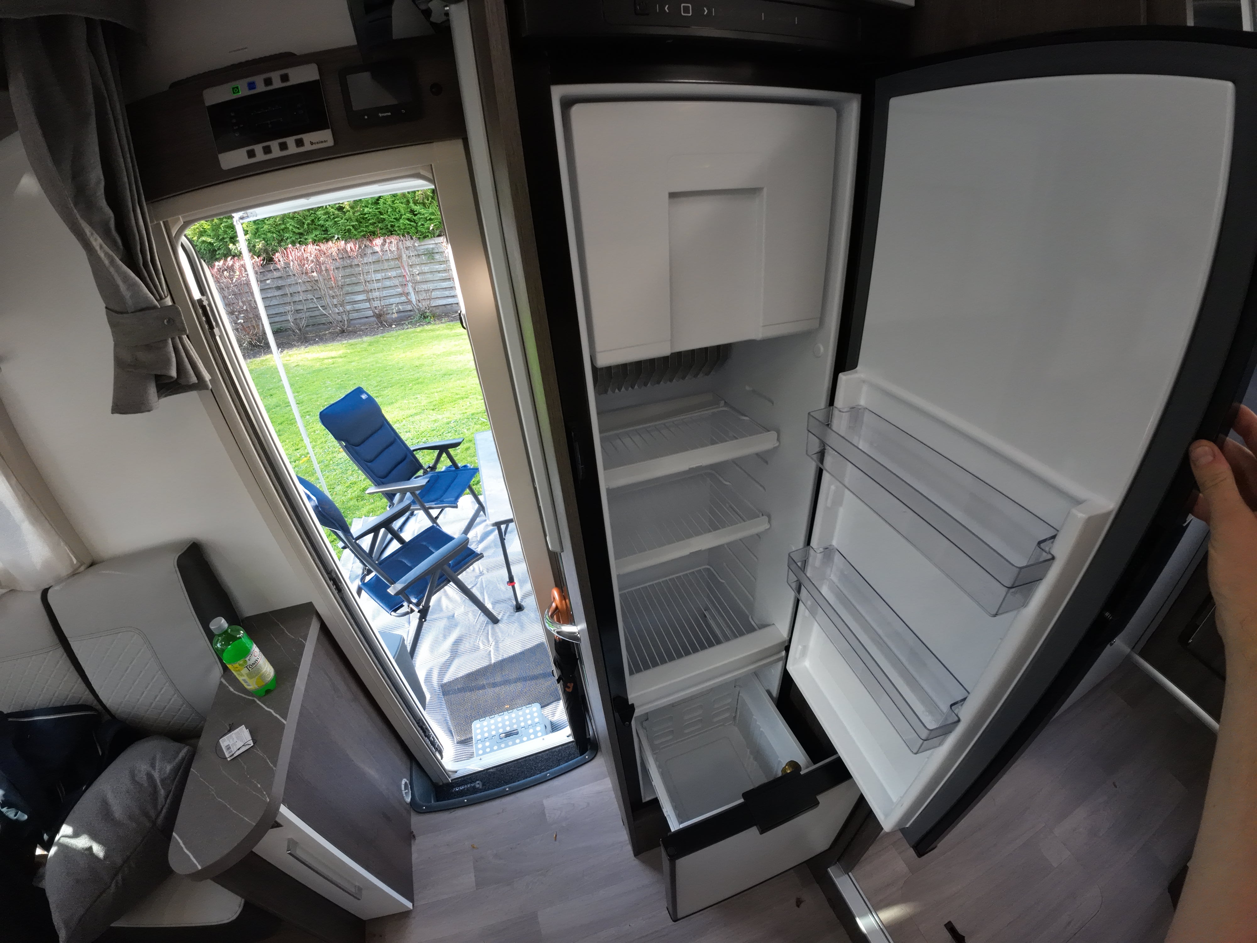 Verhuur - Mobilhome voor 4 personen - automaat - full option