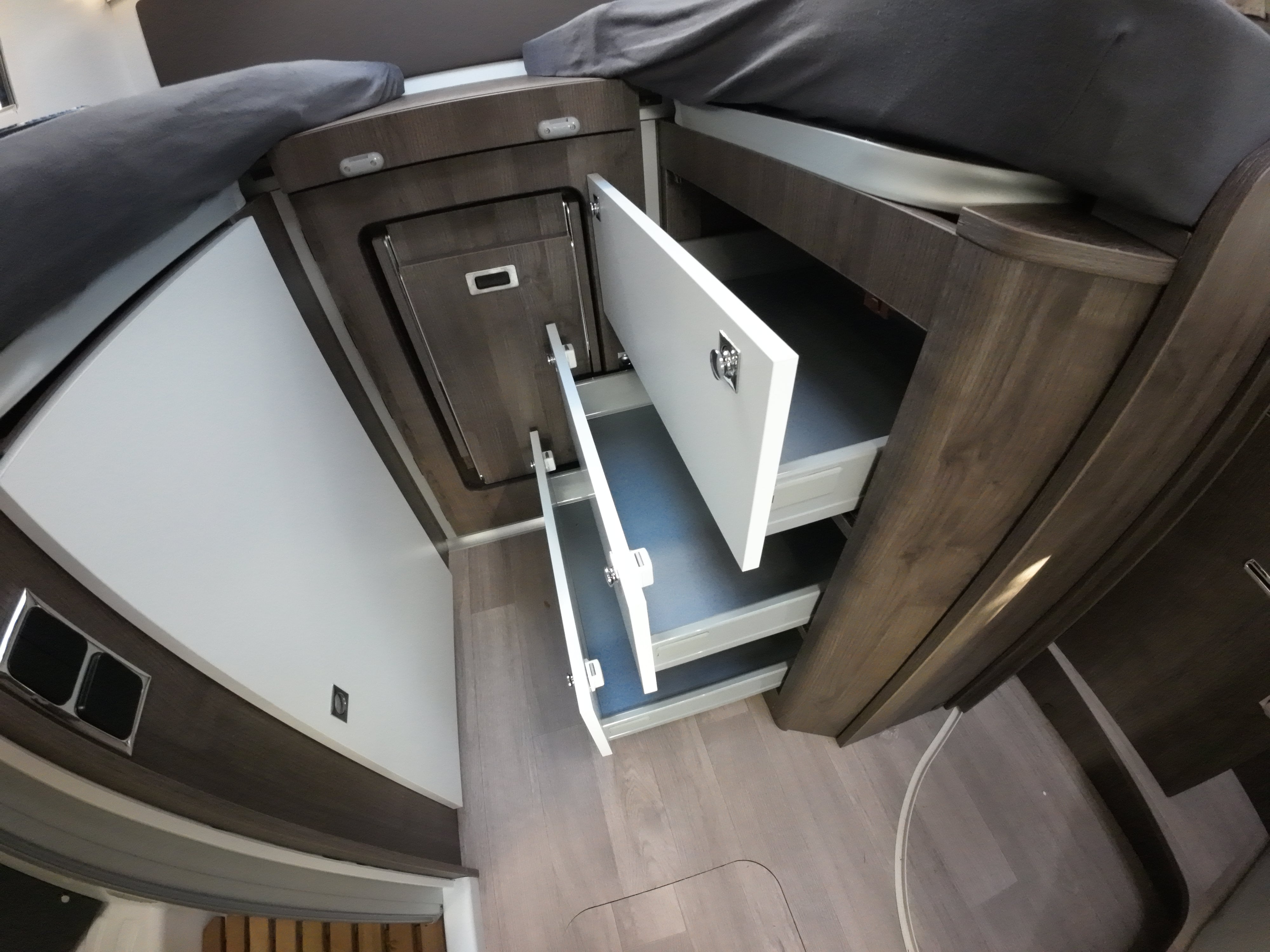 Verhuur - Mobilhome voor 4 personen - automaat - full option
