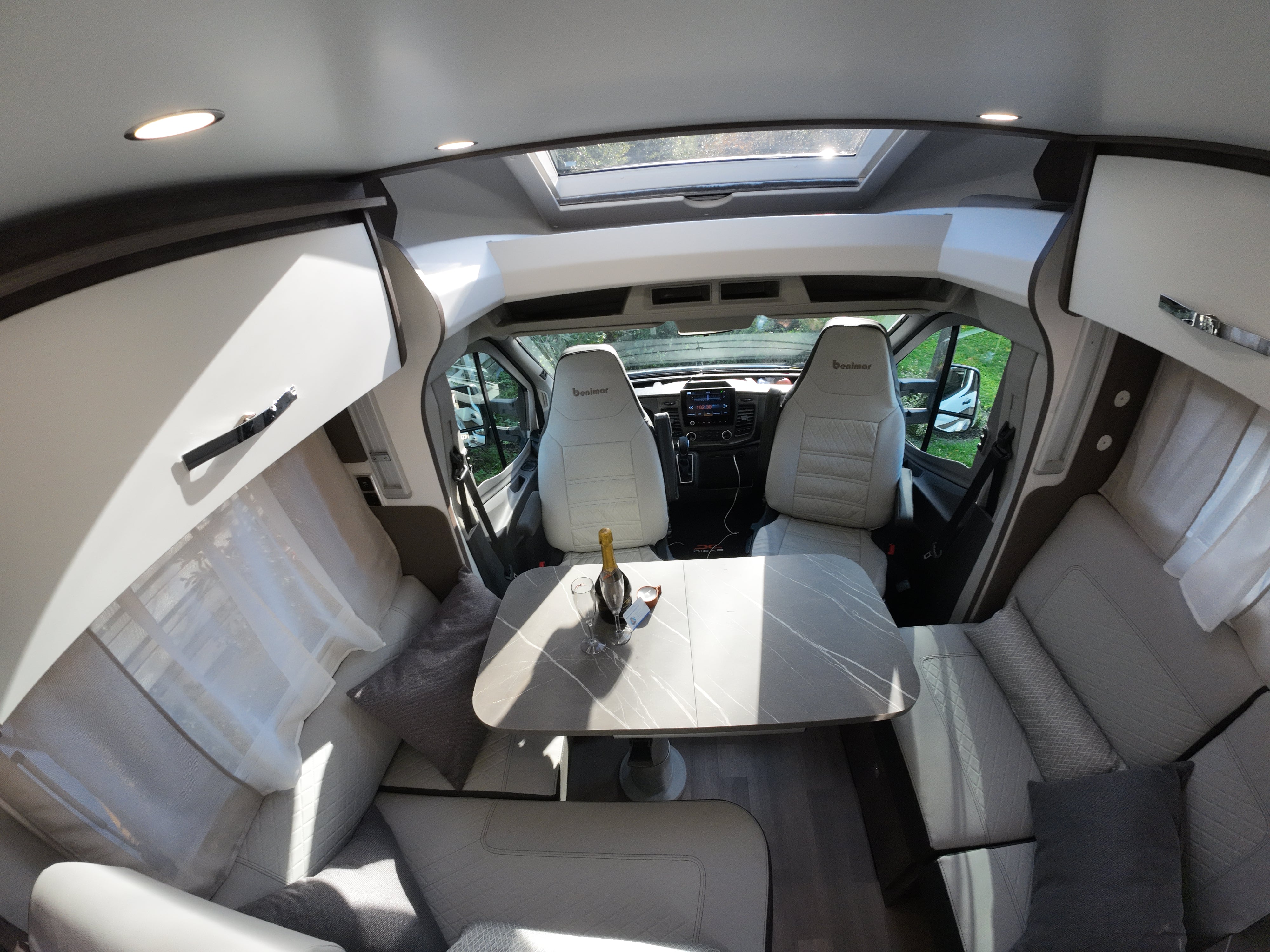 Verhuur - Mobilhome voor 4 personen - automaat - full option