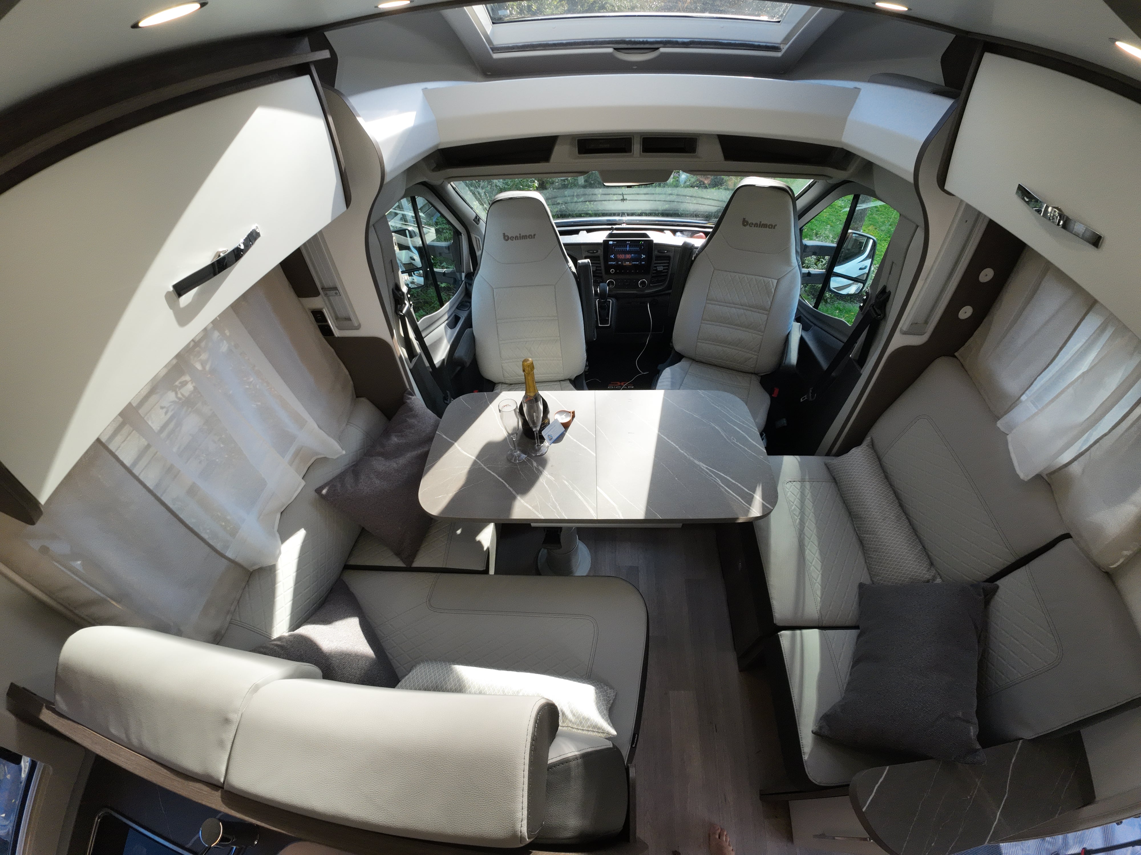 Verhuur - Mobilhome voor 4 personen - automaat - full option